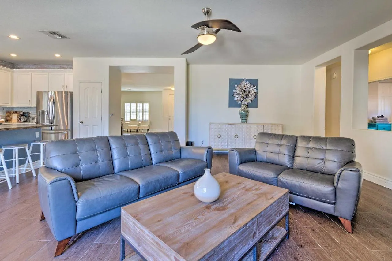 Spacious Phoenix Retreat With Patio Pets Welcome!